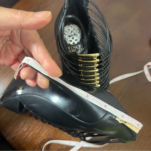 VINCE CAMUTO REESE black nappa leather gladiator high 4” sandals ins Size 7 NIB - Picture 12 of 16